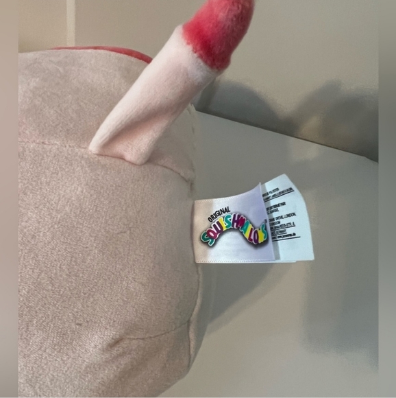 🎉HP🎉 Squishmallows 8" Reshma the Cow - Picture 5 of 5